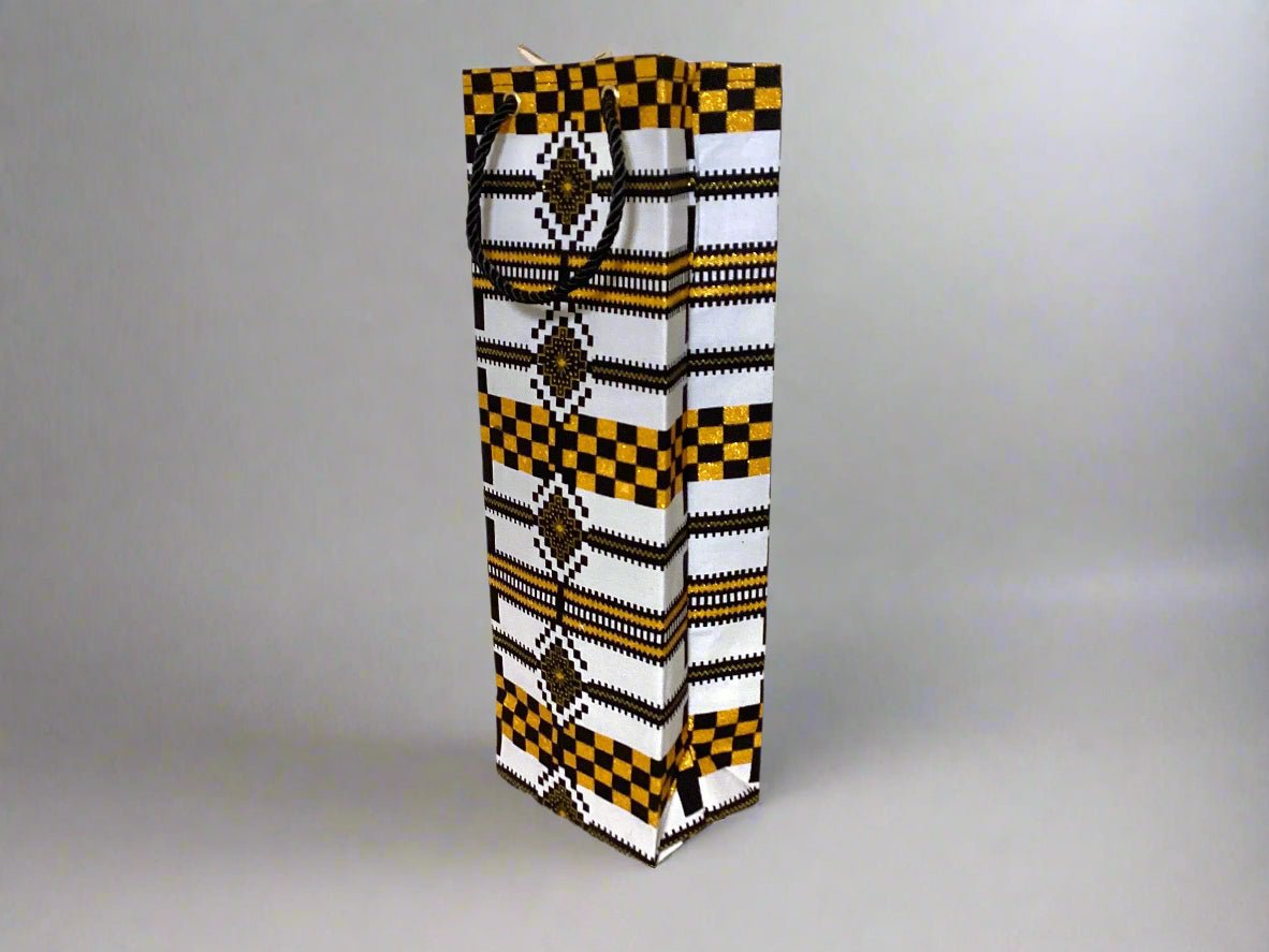 🎁 African Wax Print Wine Gift Bag – Reusable & Eco - Friendly | Ethnic Fabric Bottle Bag | Handmade Wine Bag for Weddings, Birthdays & Holidays 🍷🌍 - Gezia Accents
