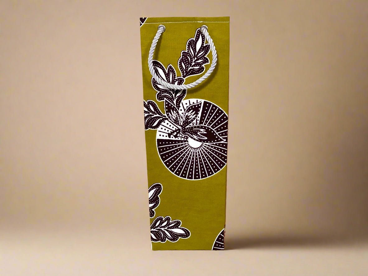 🎁 African Wax Print Wine Gift Bag – Reusable & Eco - Friendly | Ethnic Fabric Bottle Bag | Handmade Wine Bag for Weddings, Birthdays & Holidays 🍷🌍 - Gezia Accents