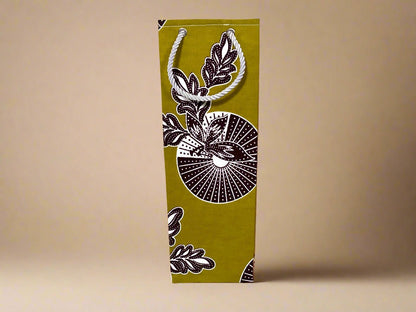 🎁 African Wax Print Wine Gift Bag – Reusable & Eco - Friendly | Ethnic Fabric Bottle Bag | Handmade Wine Bag for Weddings, Birthdays & Holidays 🍷🌍 - Gezia Accents