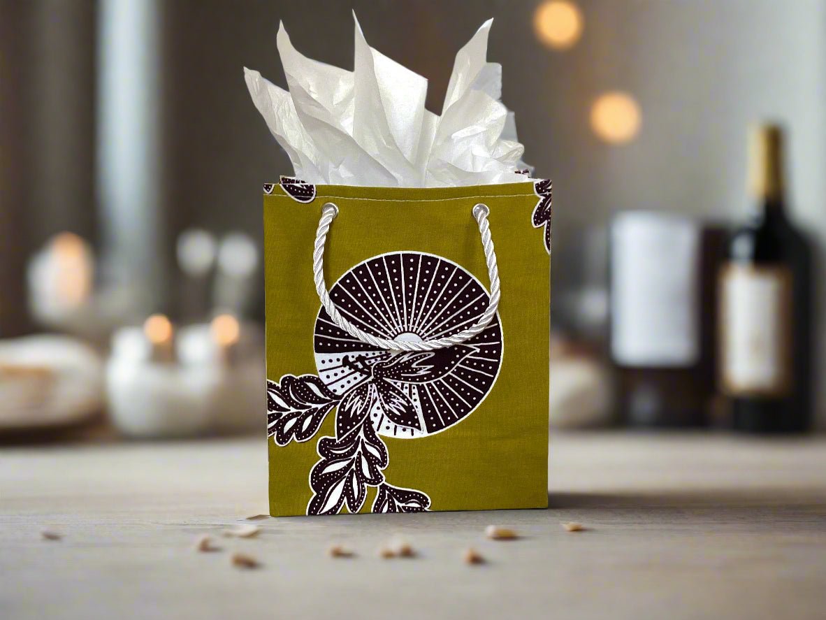 🌿 Handmade African Wax Print Extra Small Bag | Extra Small Pouch | Ethnic Fabric Gift Bag | Eco - Friendly Cultural Gift 🎁🌍 - Gezia Accents